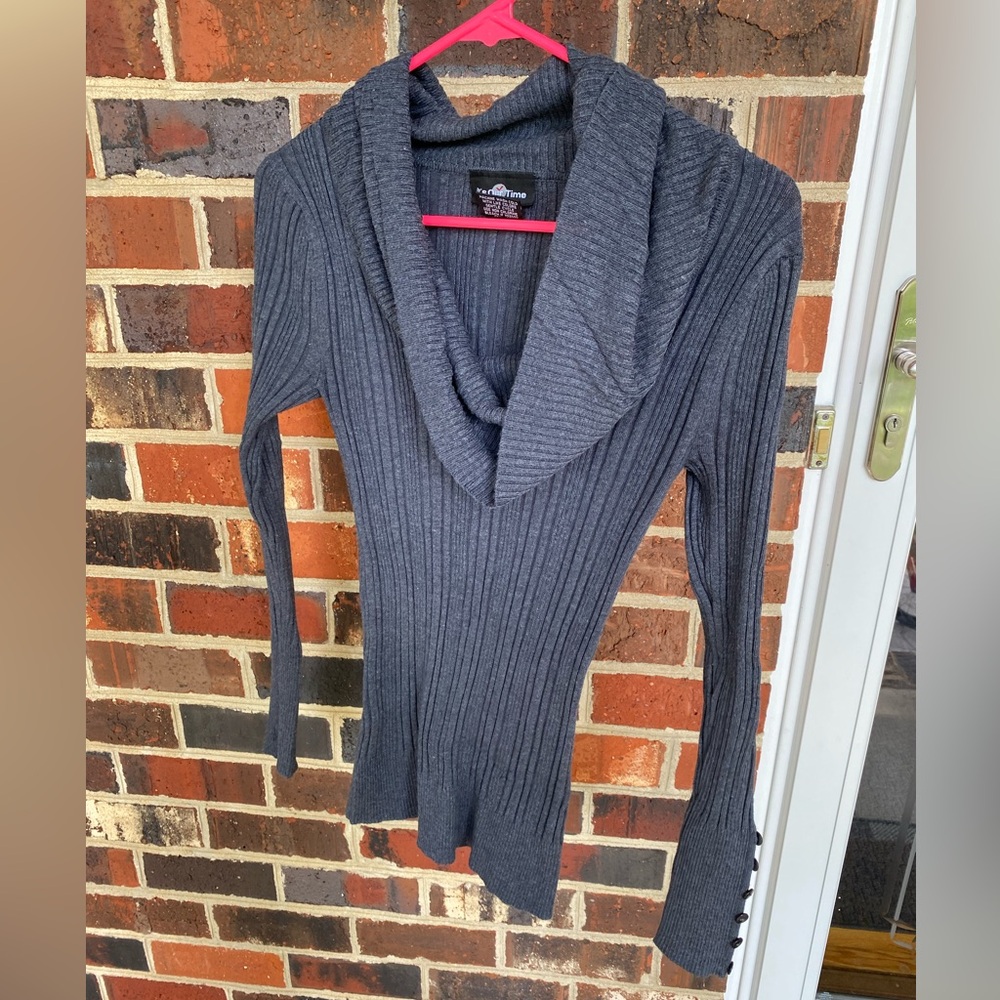 Long sleeve shirt